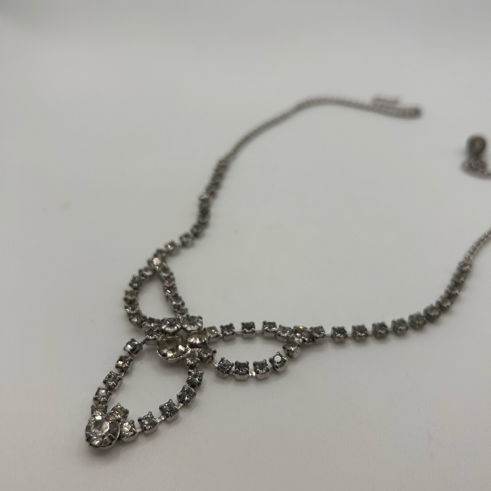 VTG silver tone rhinestone necklace - Picture 3 of 4